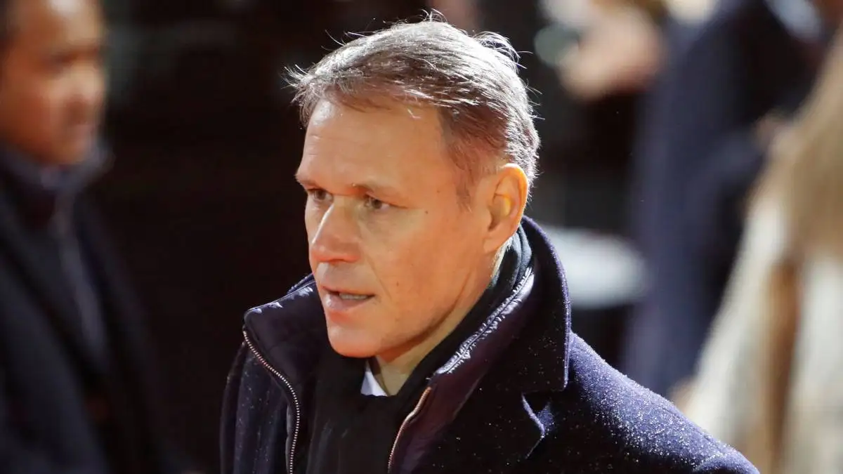 Marco Van Basten dejará su puesto en FIFA