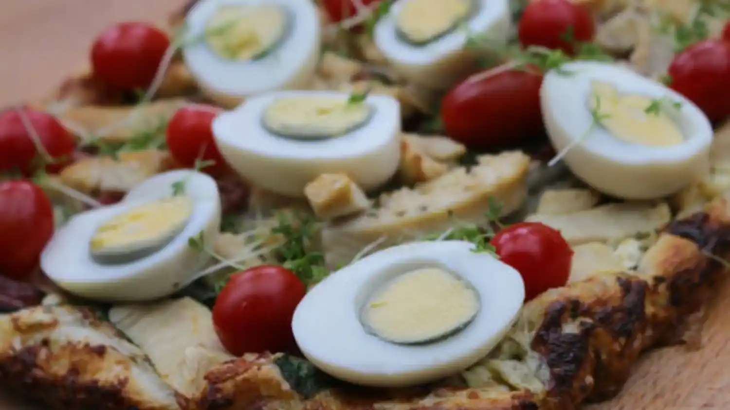 huevo duro borde verde gris - 1