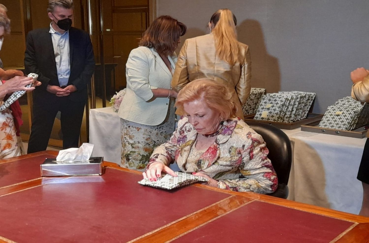 "Que no se pierda lo vivido": la biografía de María del Carmen Álvarez Argüelles