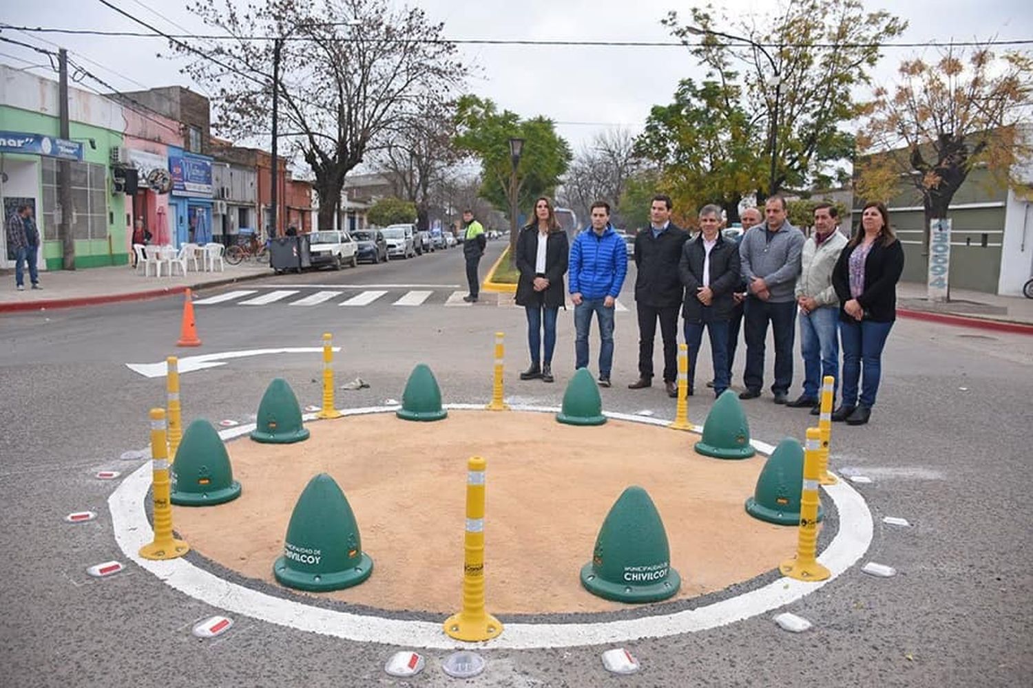 Chivilcoy: Britos respondió a las burlas, memes y críticas por la inauguración de una "mini rotonda"