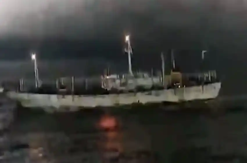 «Fuego libre»: así fue la persecución a un buque chino que pescaba ilegalmente