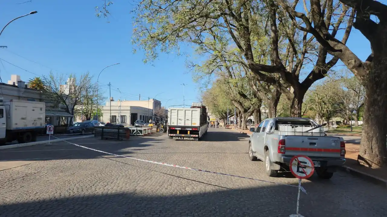 Se viene algo grande en pleno centro de la ciudad, ¿qué están preparando? corte de transito plaza 25 de mayo festival palau 2025 - 3