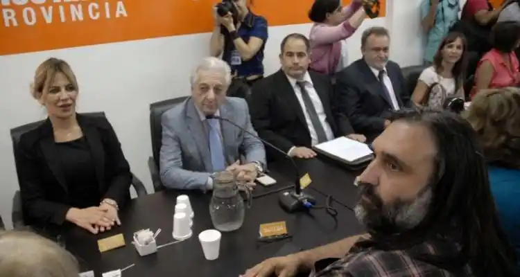 Cuarto intermedio en la paritaria docente provincial