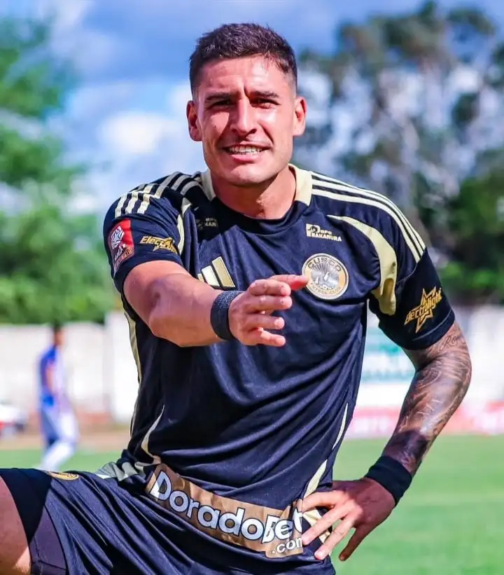 Callejo anotó en Perú.