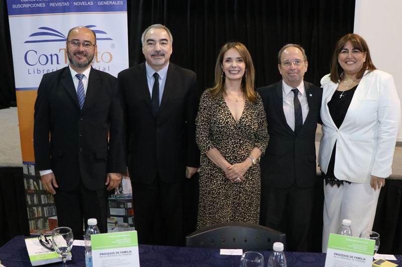 Presentaron libro de la jueza Kalafattich que 
reúne doctrina formoseña del proceso de Familia