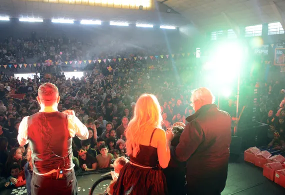 Con el Club Independiente colmado y un mensaje de la madre de Inés, Tandil celebró el Día de la Niñez
