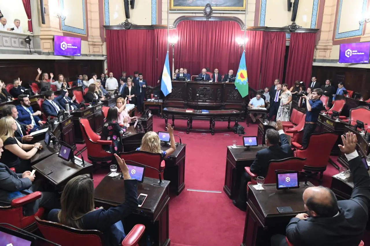 Senado bonaerense: Juraron los 23 legisladores electos y se renovaron autoridades