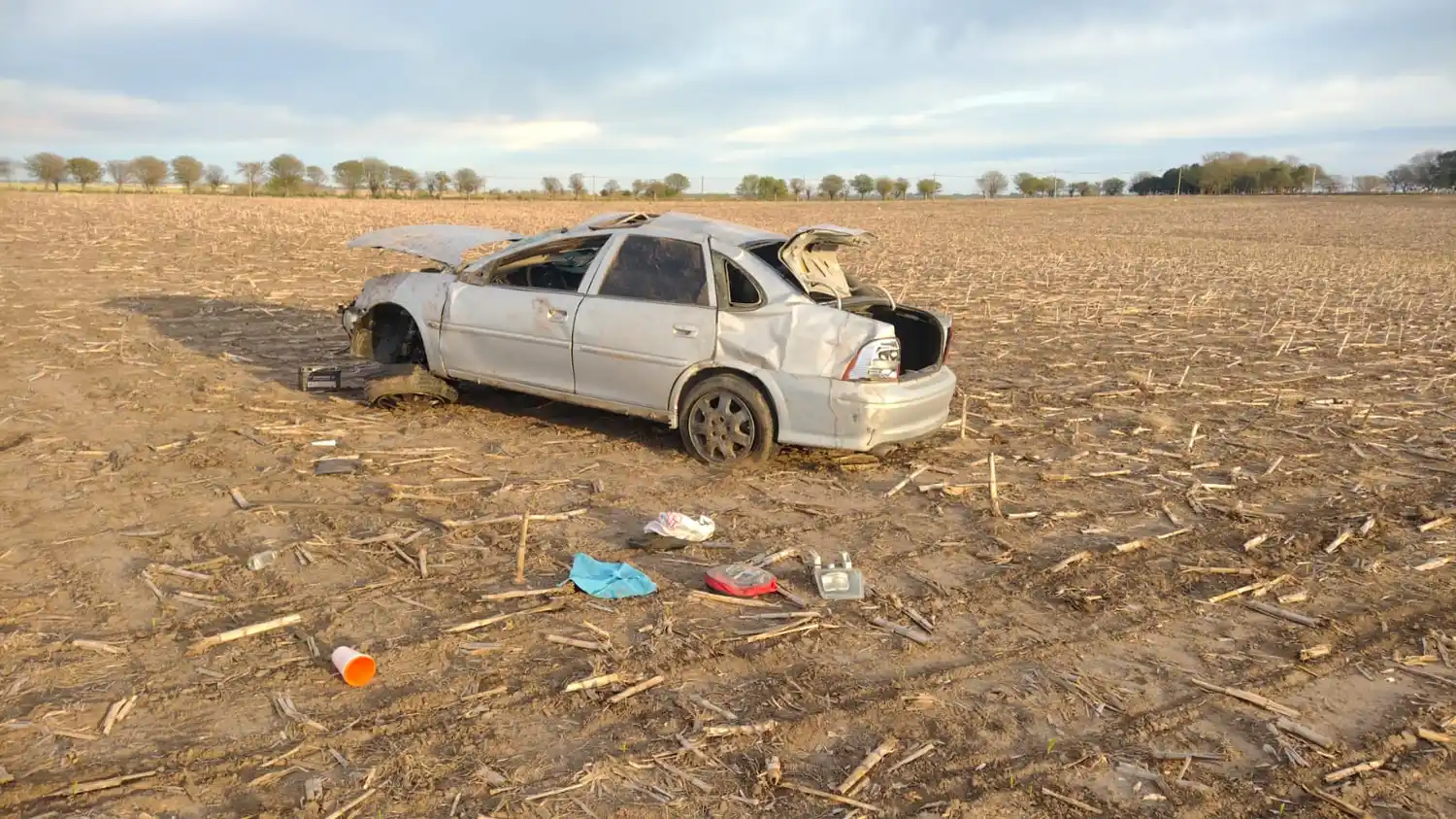 Despiste y vuelco: los dos ocupantes del automóvil fallecieron