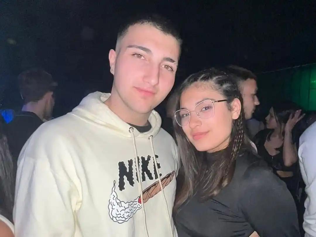 La joven pareja fallecida en el choque