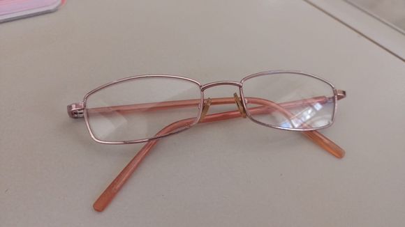 Anteojos encontrados en plaza Constitución