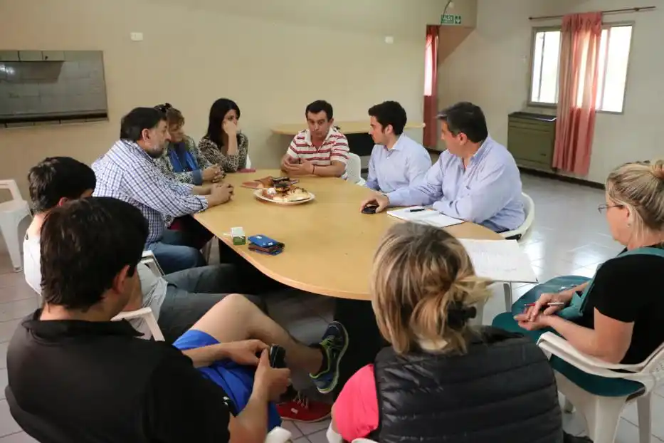 Vecinos de Las Tunitas se reunieron con funcionarios por la inseguridad