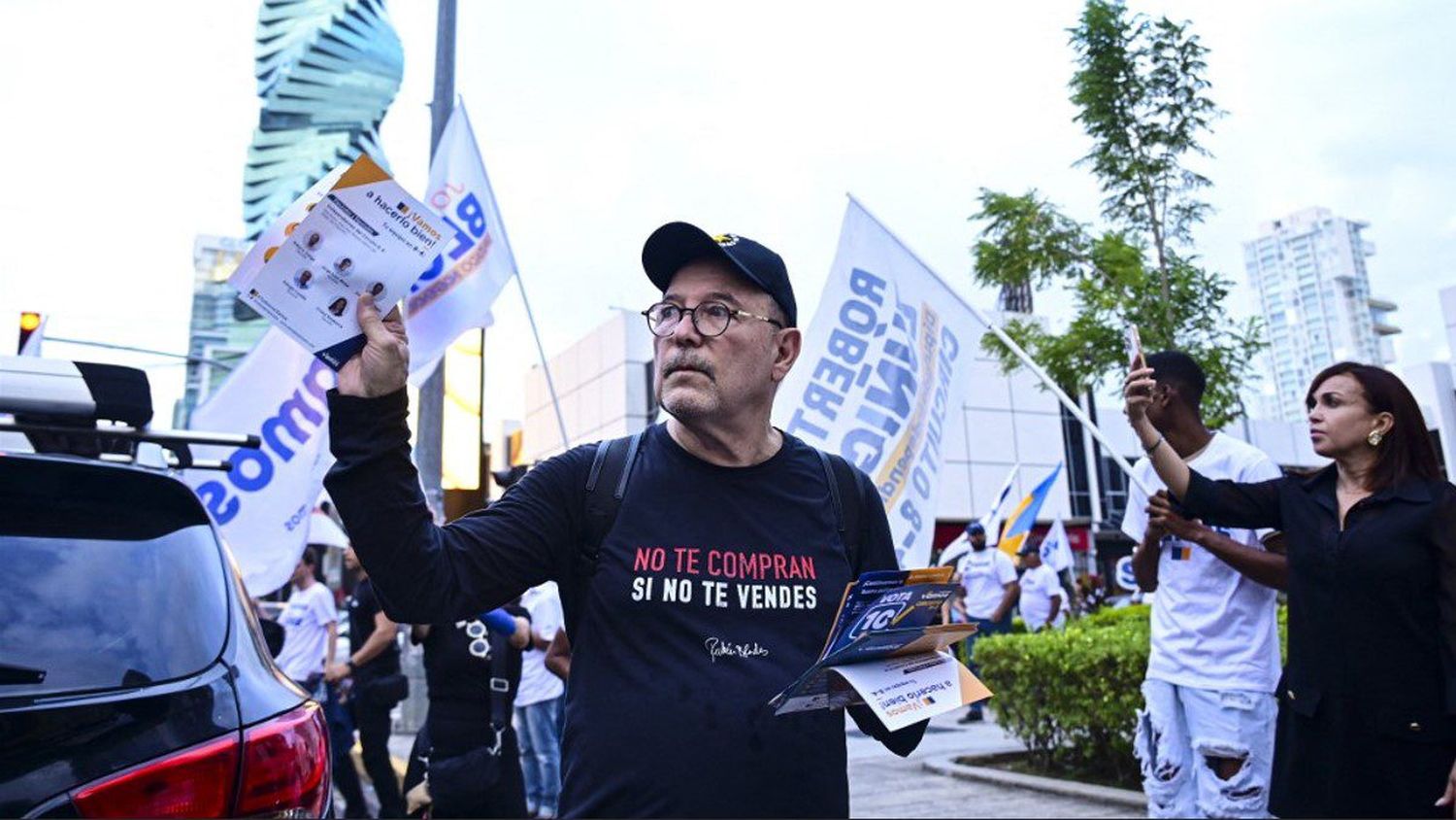 Rubén Blades pide no votar por el «TESTAFERRO» DE MARTINELLI en Panamá
