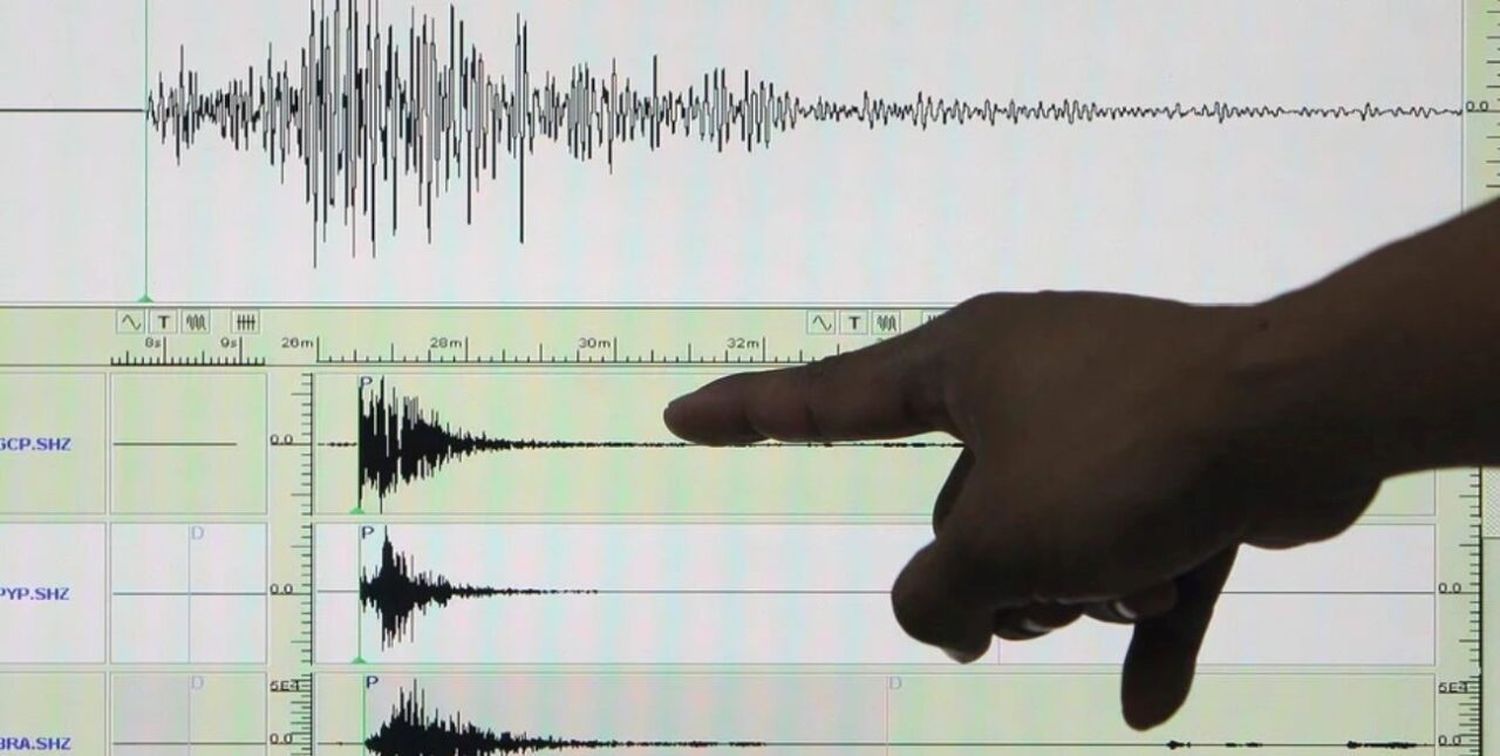 Un sismo de 5,7 grados de magnitud sacudió la isla de Java en Indonesia