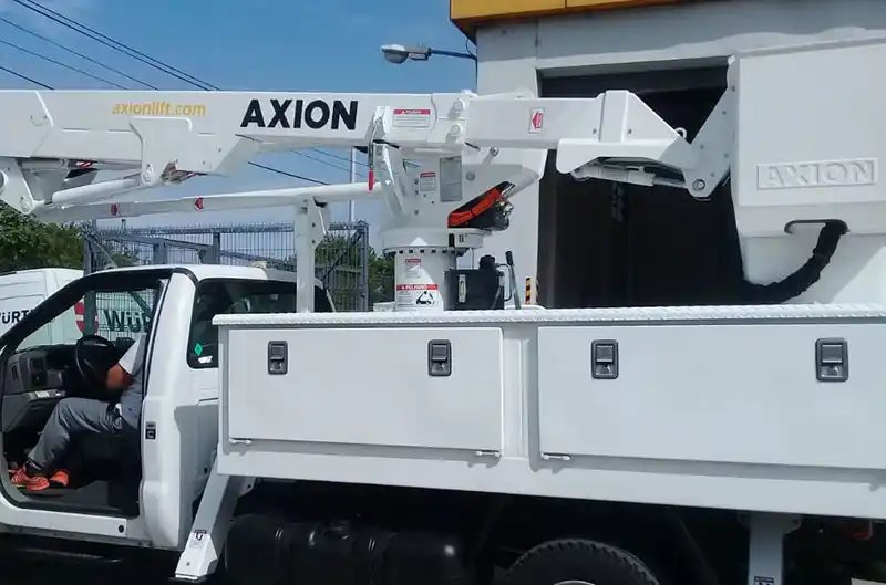 Nuevo camión de la Usina para arreglos en la vía pública