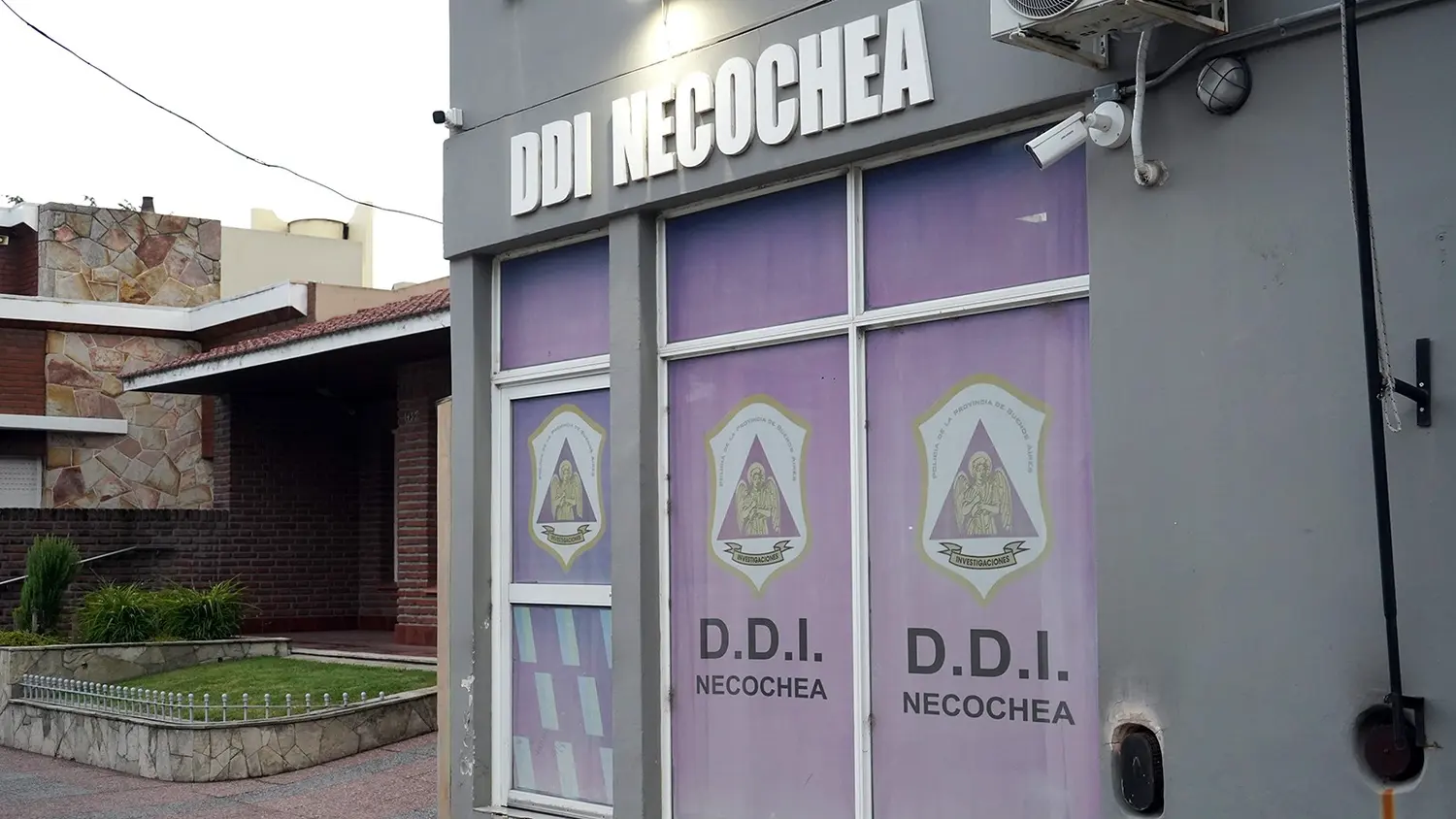 En sede policial. De la calle 63, quedaron secuestrados los dispositivos electrónicos