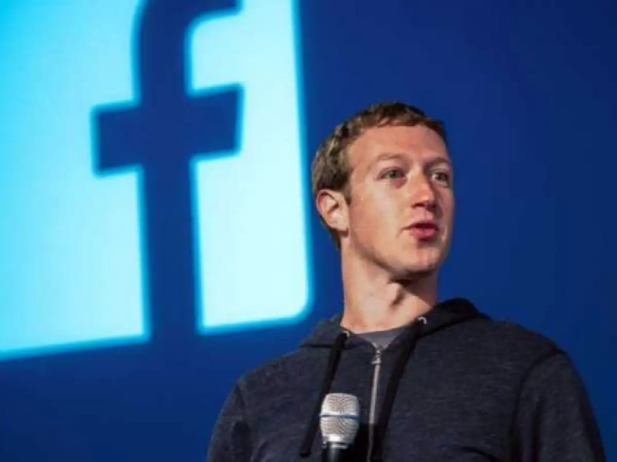 Facebook cumple 15 años: un adolescente con problemas de adulto