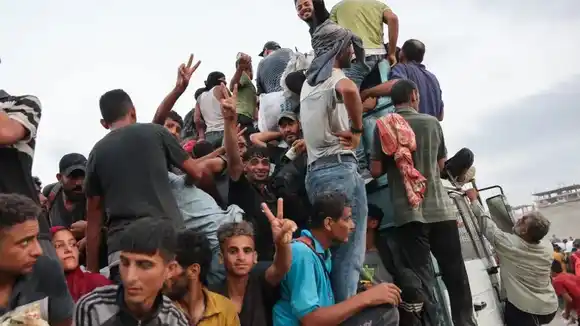 Israel abre una segunda ruta en Gaza para evacuar forzosamente a la población