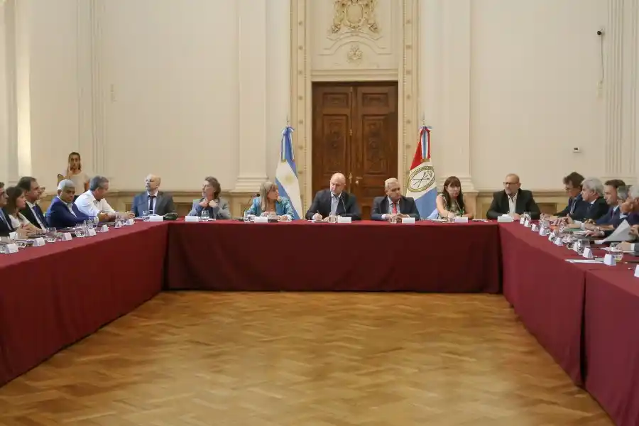 El gobernador Omar Perotti encabezó un nuevo encuentro de la Junta Provincial de Seguridad en Rosario
