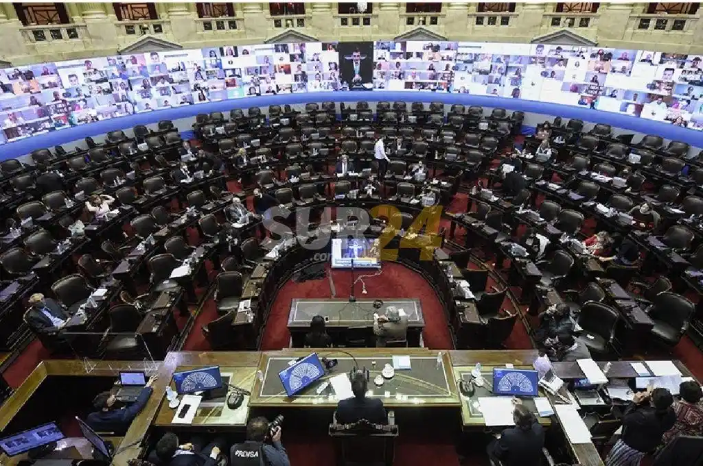 Media sanción a la ley para modificar el cronograma electoral