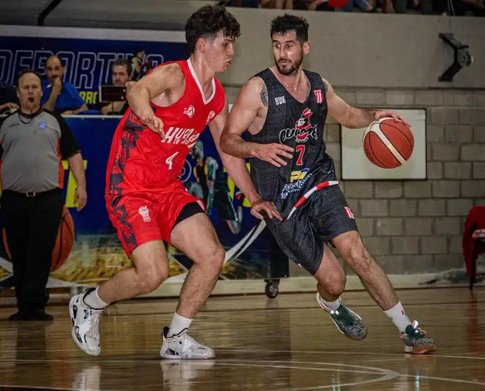 Arranca la final, en el Poli
