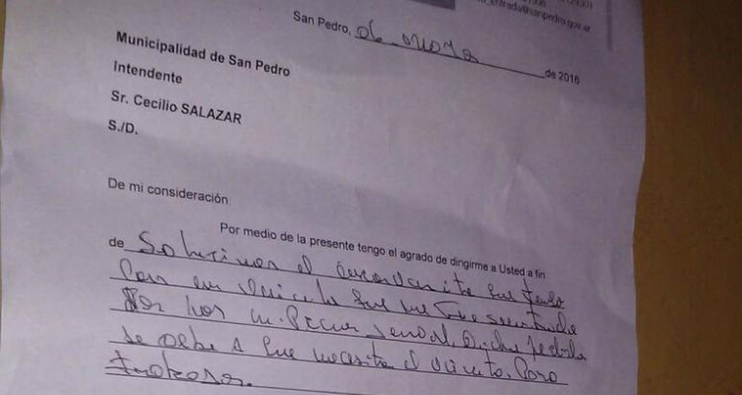 Denuncia que pagó la multa y cuando fue a buscar la moto le dijeron que la habían robado