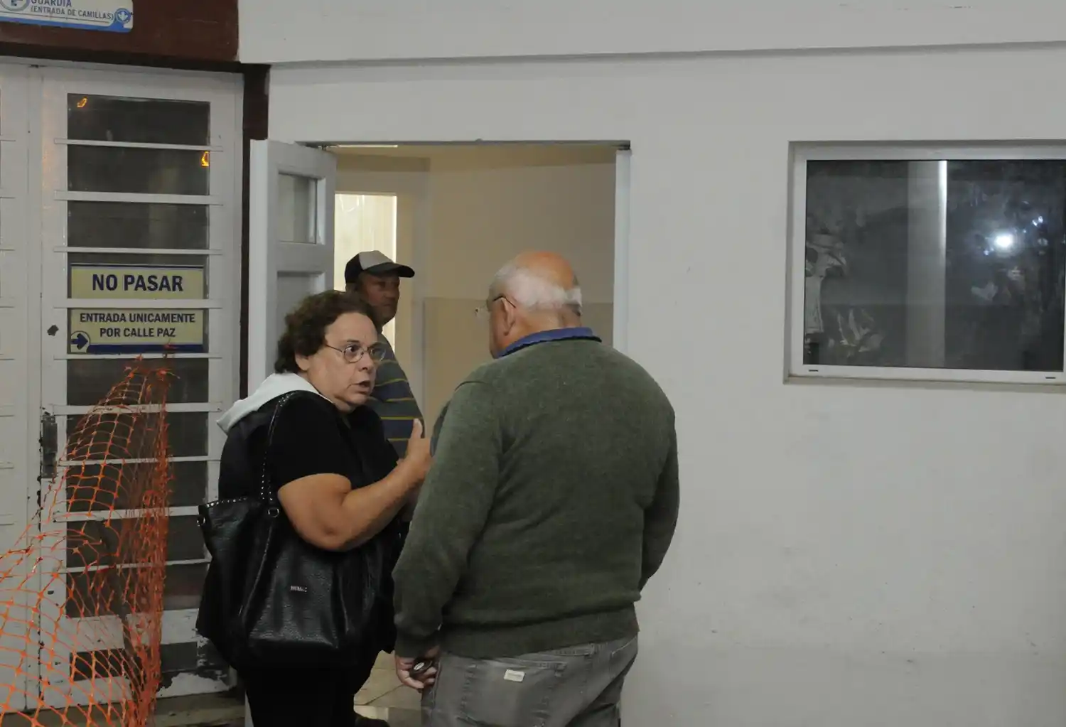 Mujer sufrió heridas en su brazo derecho al ser atacada por un perro callejero