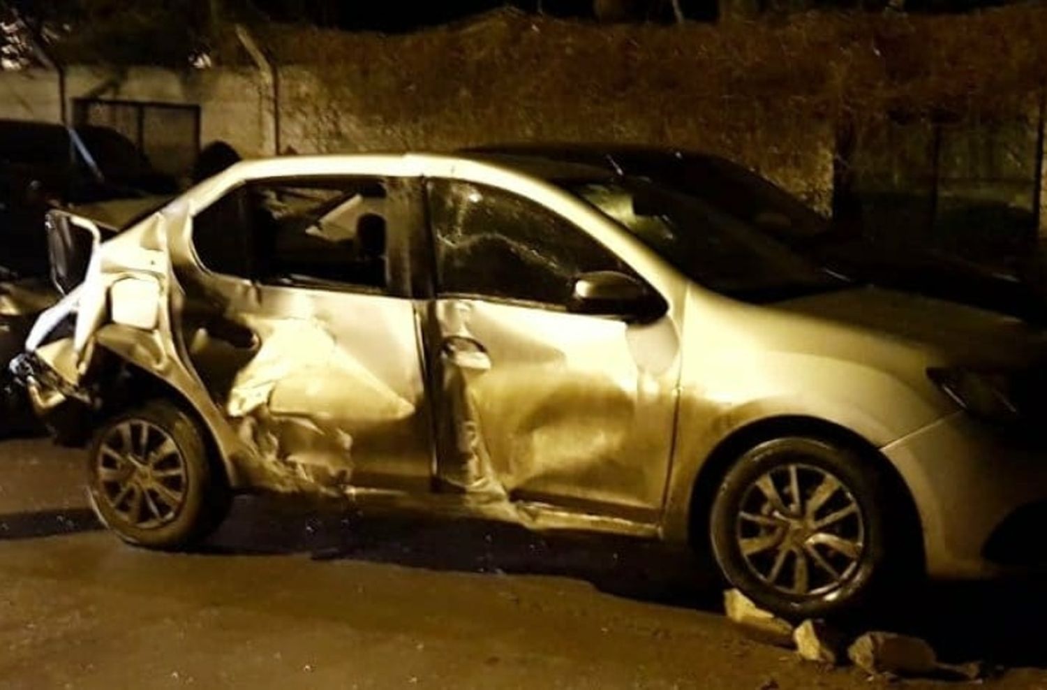 Conducía borracho y embistió por detrás a un auto: un hospitalizado