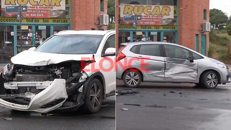 Tremendo choque en una esquina que tenía semáforo: ¿Quién cruzó en rojo?