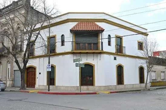 La fachada de la casa del expresidente en Chascomús