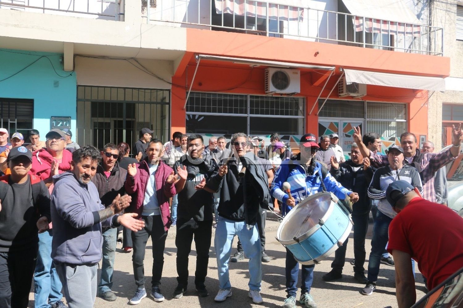 El Sindicato de Trabajadores Municipales pidió al Ejecutivo un bono de 100 mil pesos