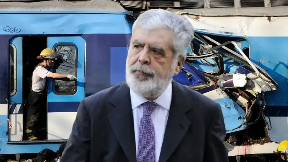 Julio De Vido se entregó en Comodoro Py y quedó detenido por la tragedia de Once