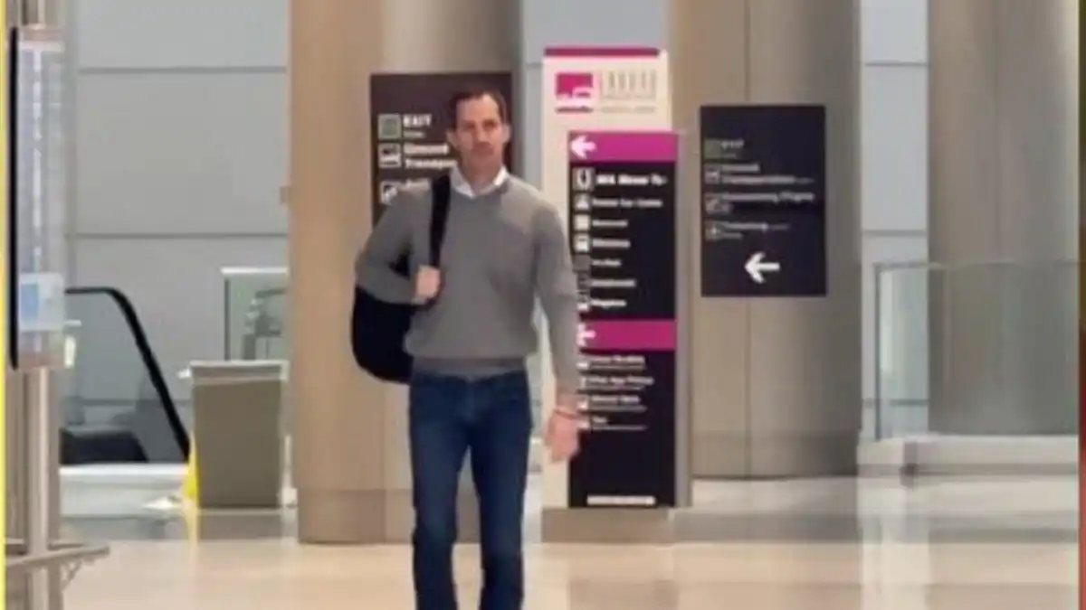 ¿DE QUÉ VIVE? LA PREGUNTA DE LAS 25.000 lochas que Guaidó no pudo responder