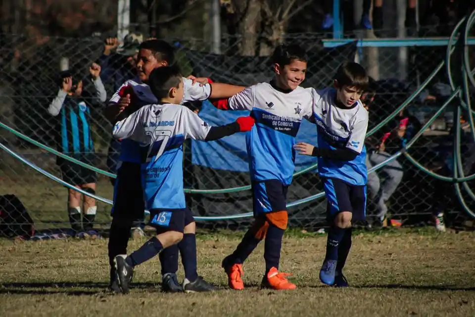 El Apertura de la Liga Infantil regresó con 241 goles