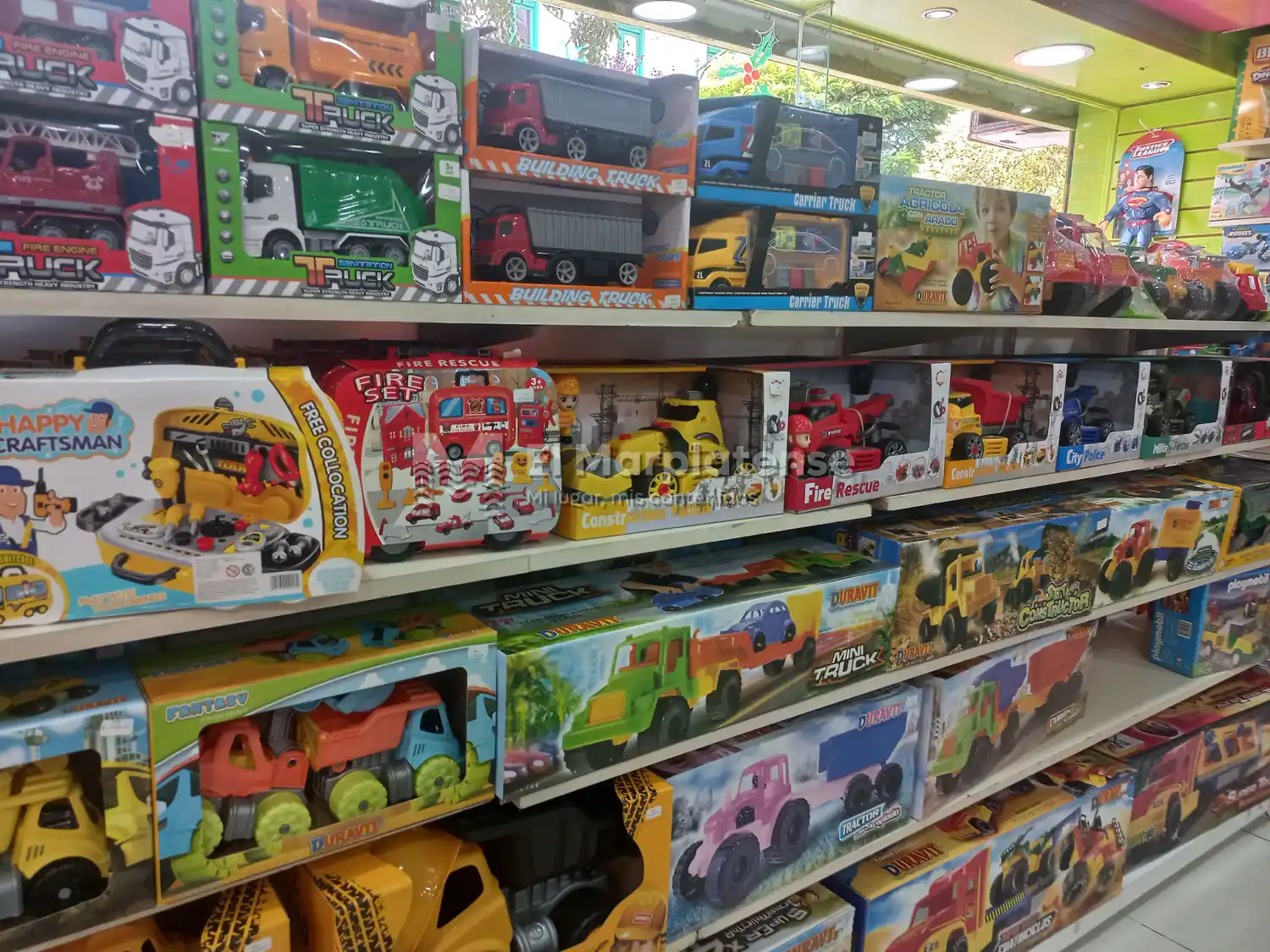 A una semana de la celebración del 25 de diciembre, se mantienen las ventas de juguetes.