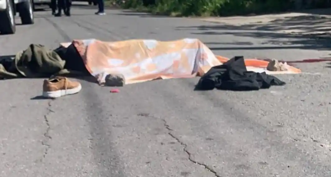 Video: Le quisieron robar la camioneta, le arrebató el arma al ladrón, lo corrió y lo mató a tiros en Berazategui