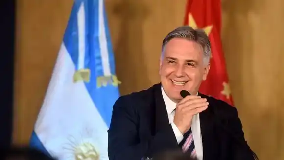 Llaryora anunció un aumento del 84% para las jubilaciones mínimas en Córdoba