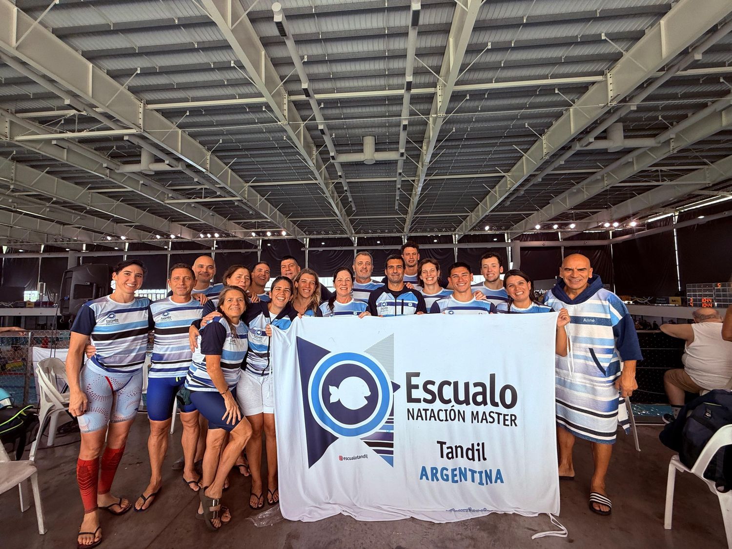 Escualo dio pelea en el Argentino
