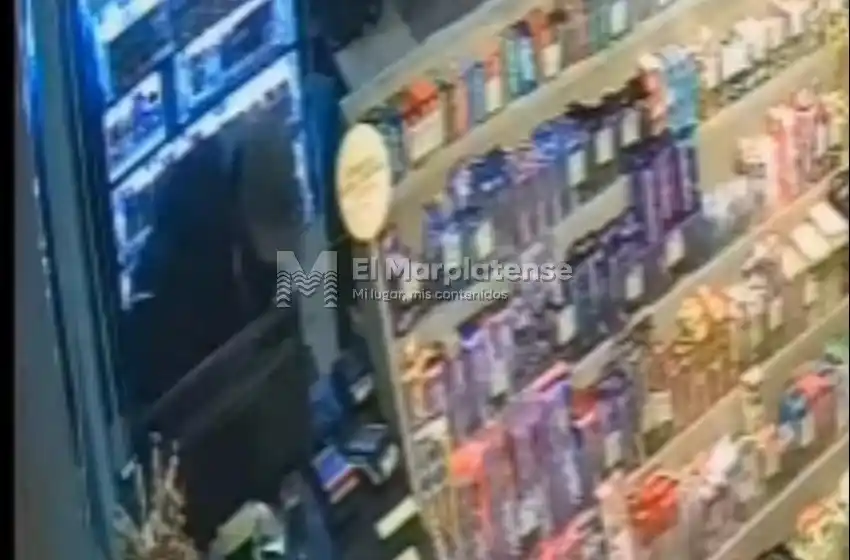 Se llevaron el dinero de la caja en menos de un minuto