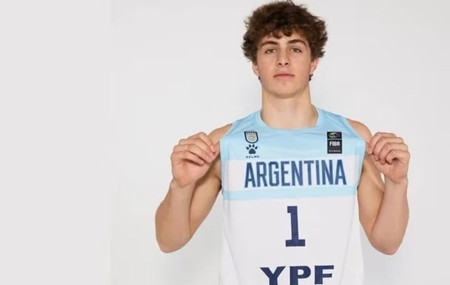 Quién es Tyler Kropp, el pivote
 nacido en Estados Unidos que 
brilló en la U16 de básquet