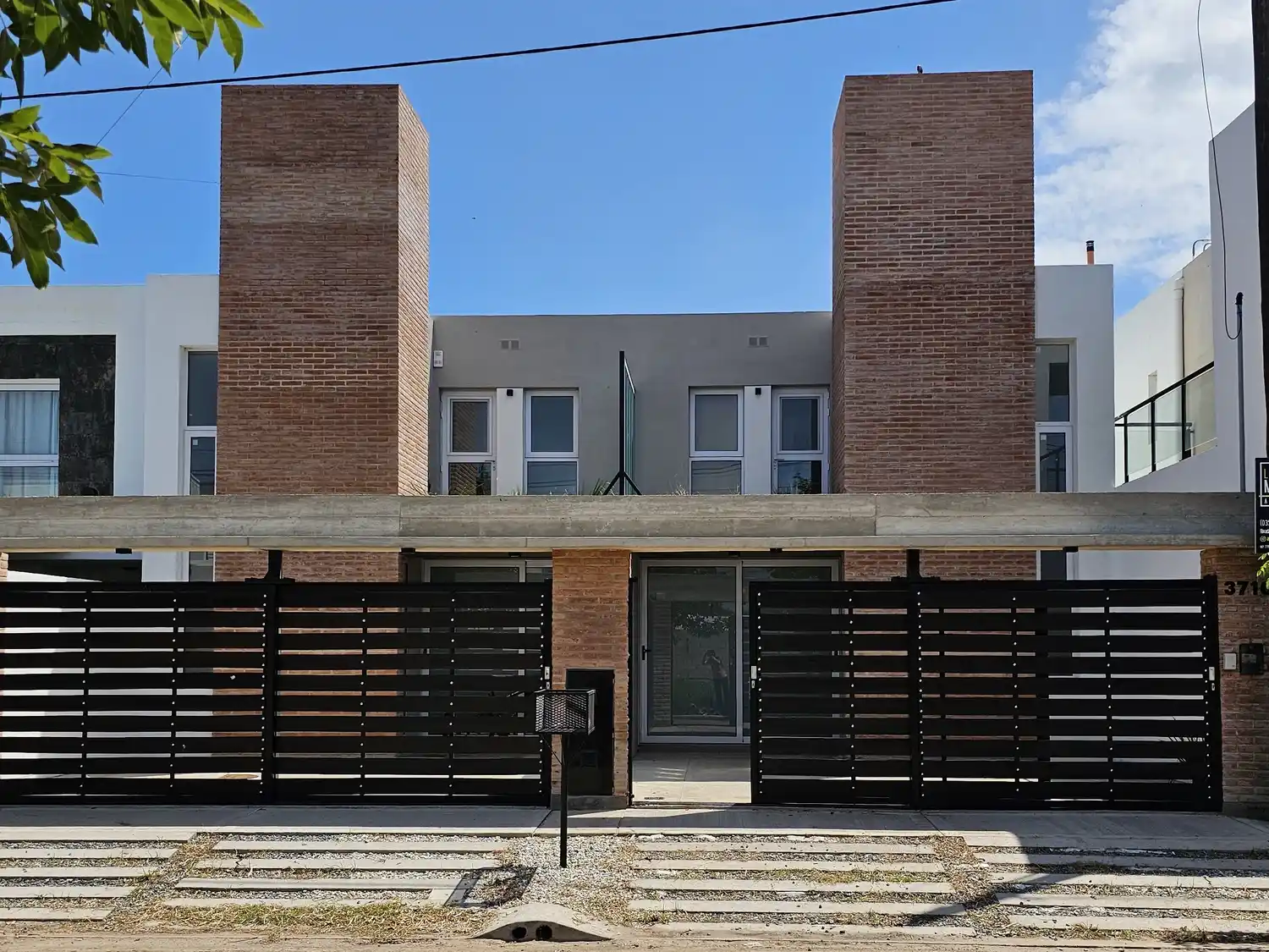 Vista exterior de los primeros dúplex construidos en San Francisco con criterios de eficiencia energética