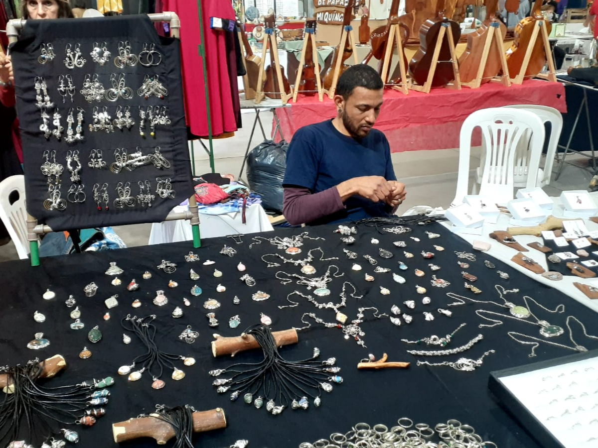 Comenzó en el Superdomo la Feria  Nacional de Artesanías y Manualidades