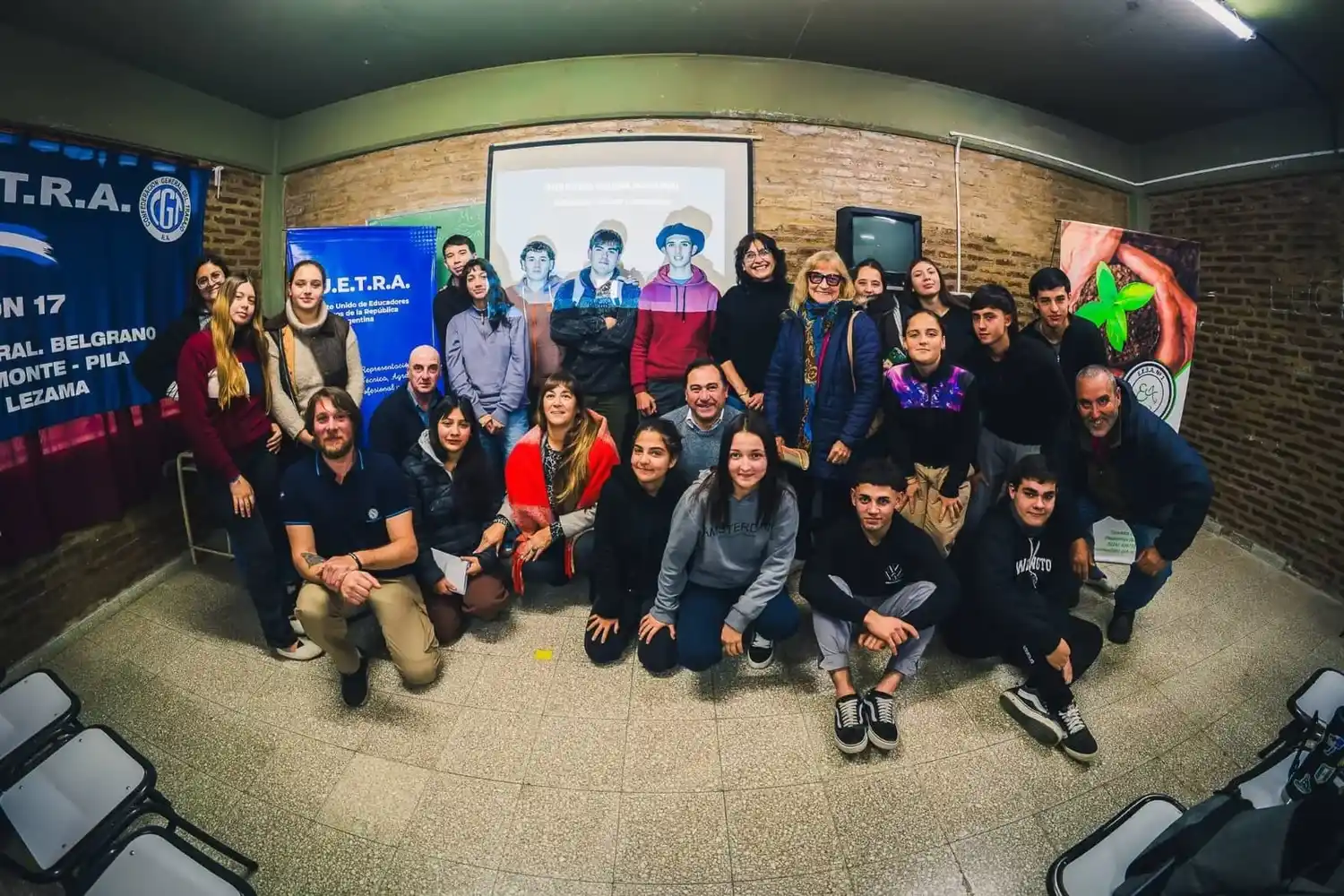 Acuerdo entre la Escuela Agraria y el CFL 401 fortalece la articulación entre educación y trabajo