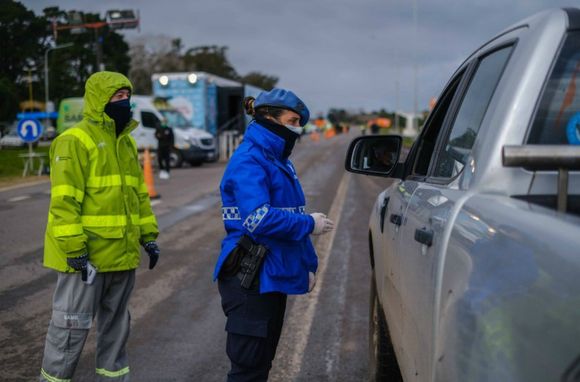 La ciudad blindada: más de 130 autos son rechazados diariamente