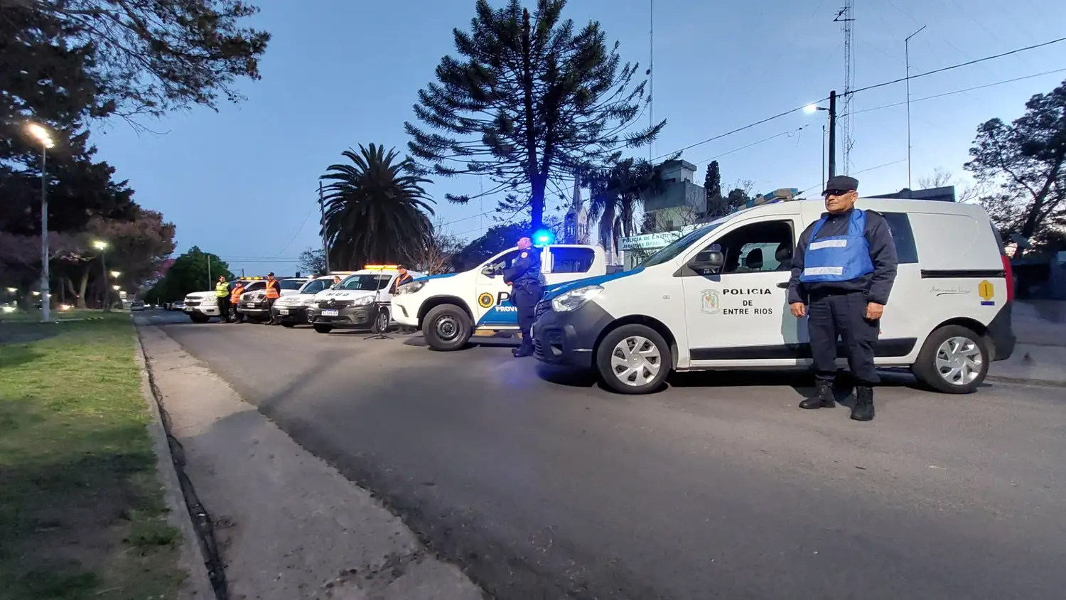 Crespo suma una Renault Kangoo, cámaras móviles y una Hilux para reforzar la seguridad