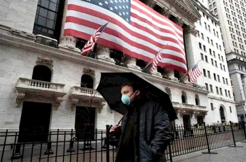 Vacunación o test semanales, las nuevas medidas para grandes empresas en EEUU