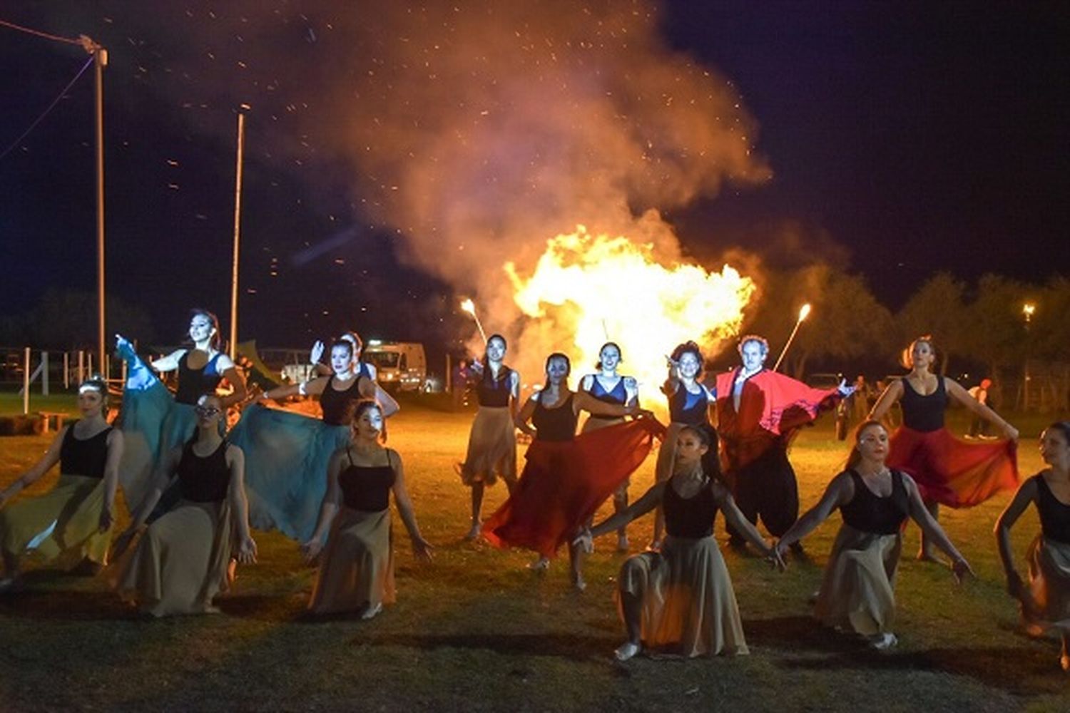 Al calor del fogón y los recuerdos, arrancó la Fiesta de las Costumbres Argentinas