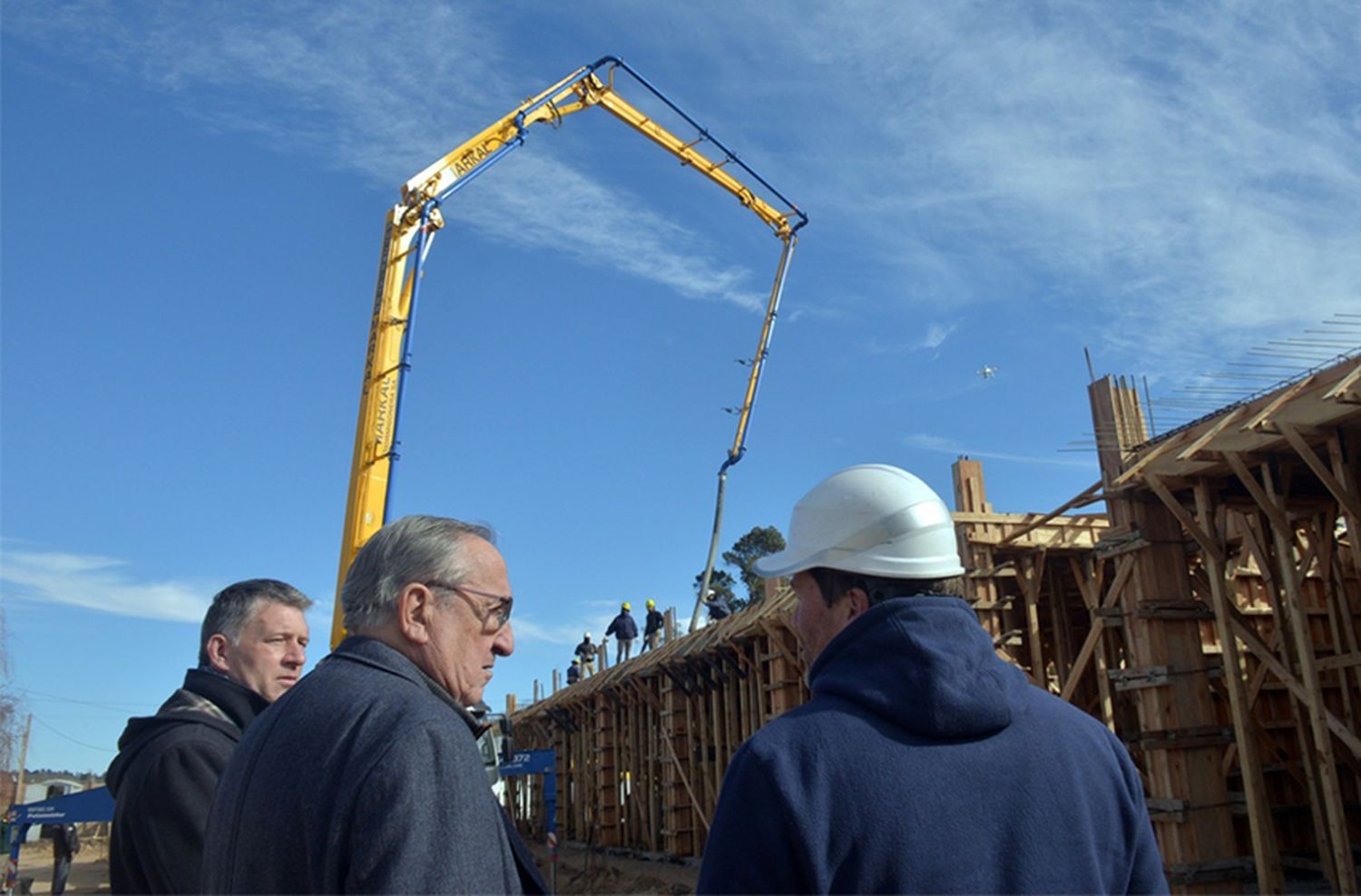 Lungui supervisó avances de obras del Conservatorio y el IPAT