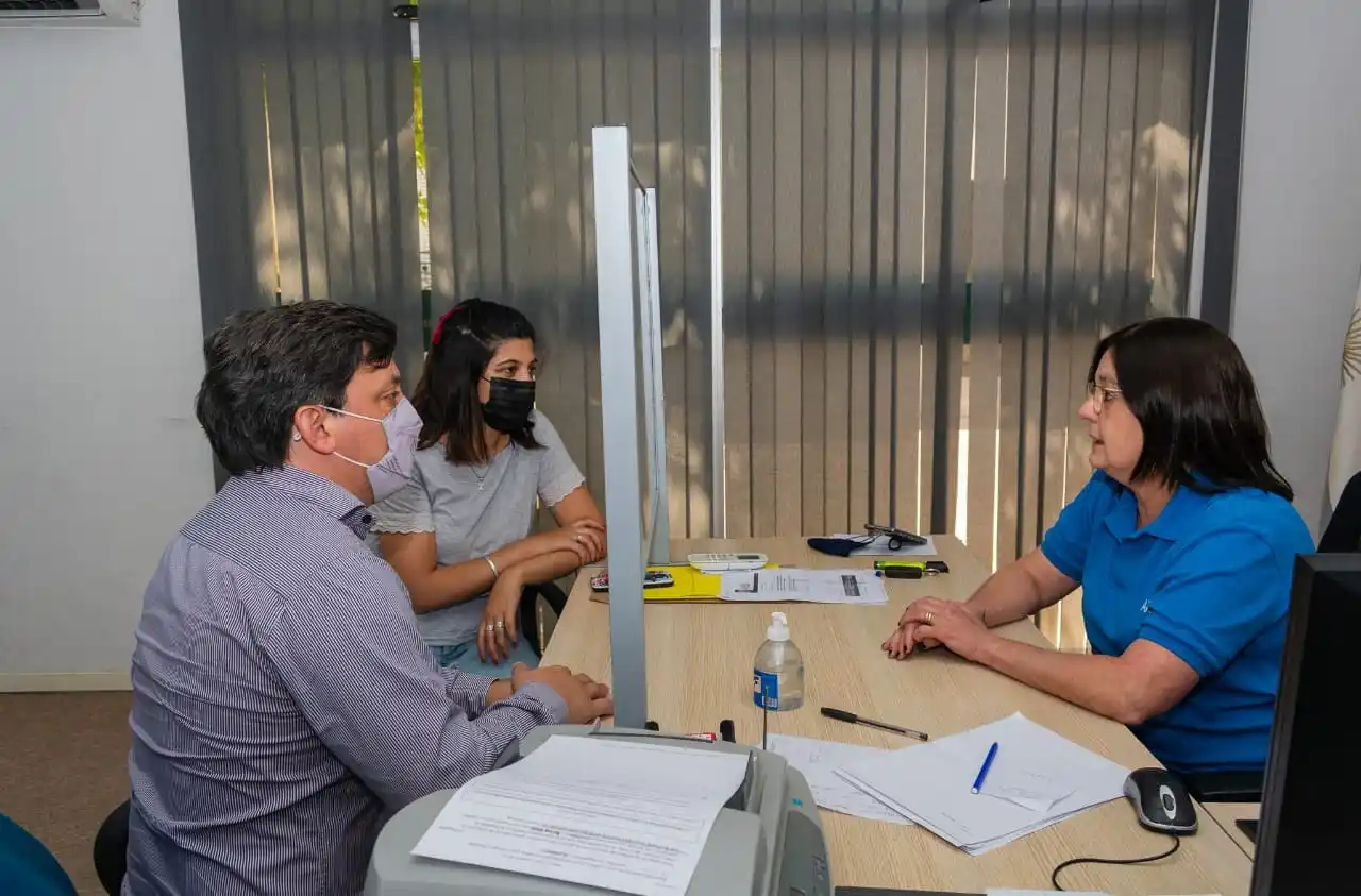 CENTRO DE DOCUMENTACIÓN EN ANSES GUALEGUAY