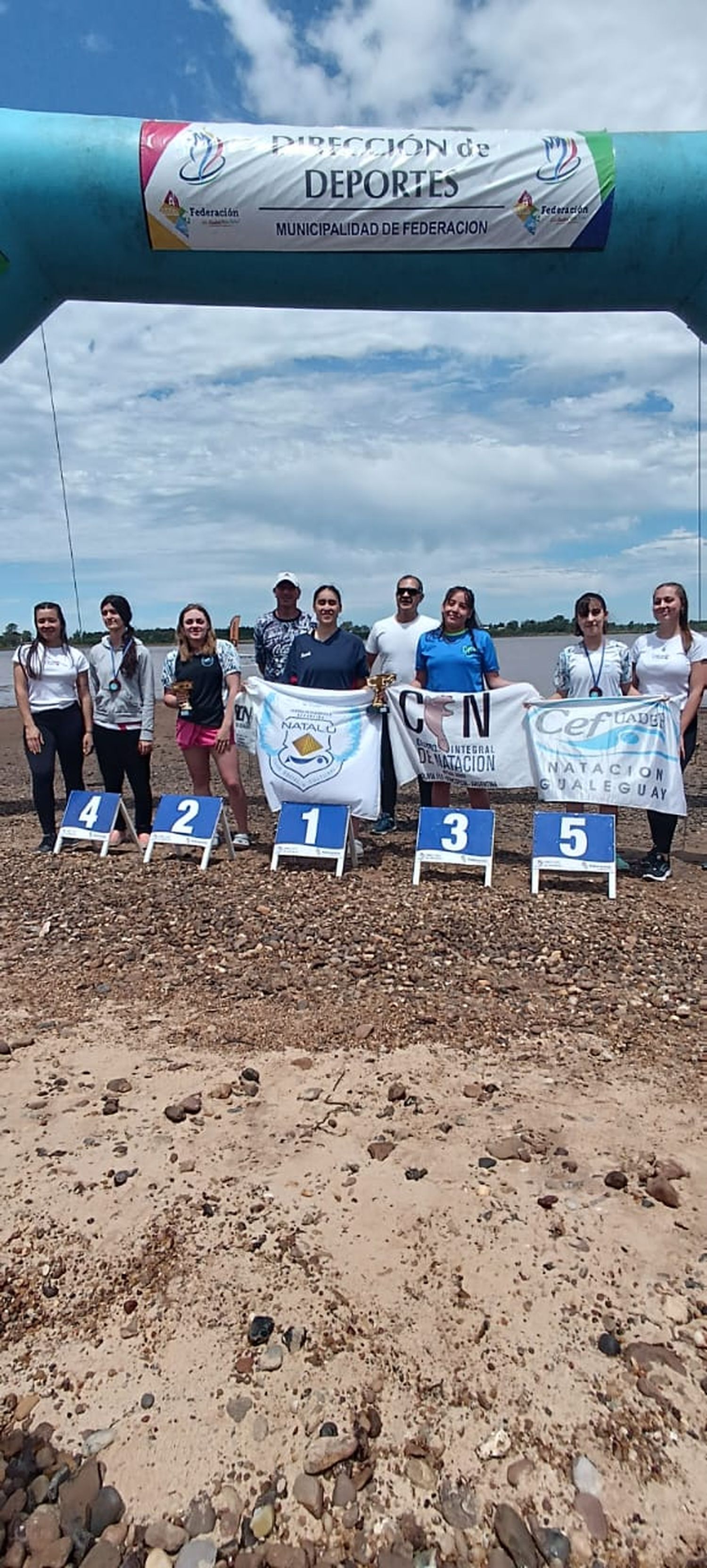 Nadadores del CEF en el Aguas Abiertas Federación 2023