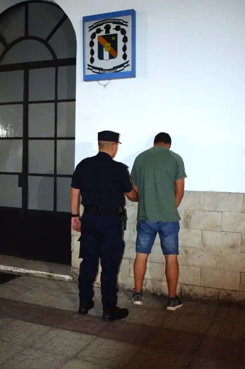 Borracho, golpeó y amenazó con una escopeta a su pareja: fue detenido 